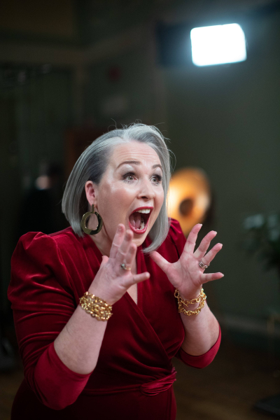 10 év, 10 nap alatt borítókép