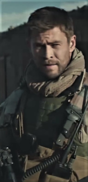 12 katona borítókép