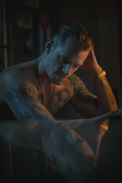 A lengyel spicli borítókép