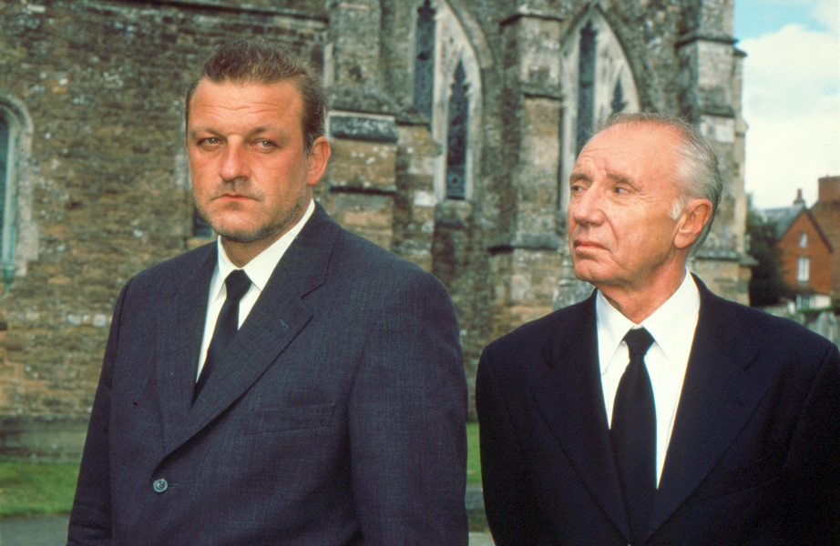 Álom és szerelem: Rosamunde Pilcher - Felhők az ég alján borítókép