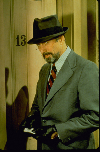 Columbo: Embert barátjáról borítókép