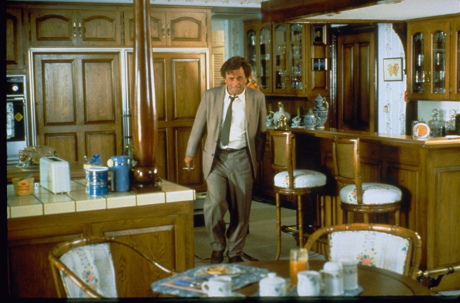 Columbo: Nyugodjék békében, Columbo asszony borítókép