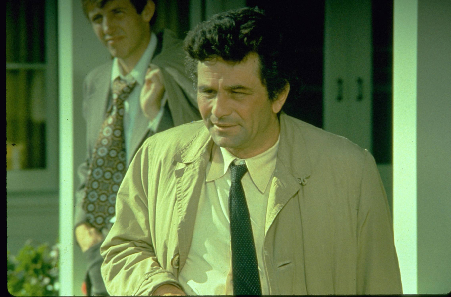 Columbo: Utolsó üdvözlet a kapitánynak borítókép
