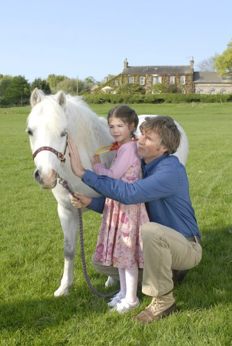 Édenkertünk Írországban - Felhők a part fölött borítókép