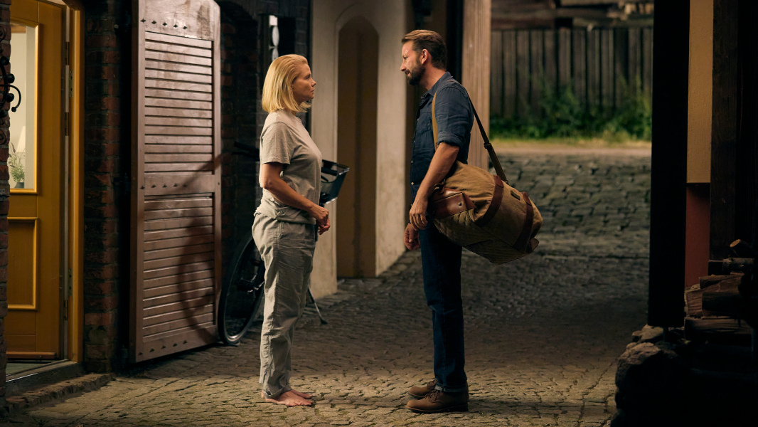 Ella Schön, az ügyvédbojtár - Hűtlenségek borítókép