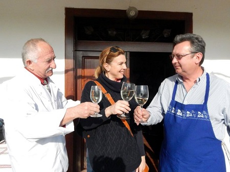 Gasztroangyal - Eszik, iszik, sosem alszik... borítókép