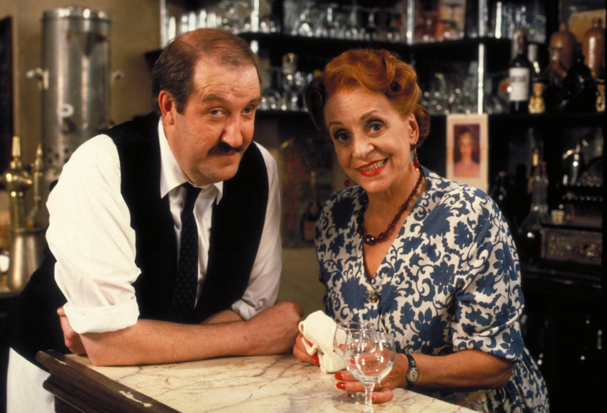 Halló, halló! borítókép