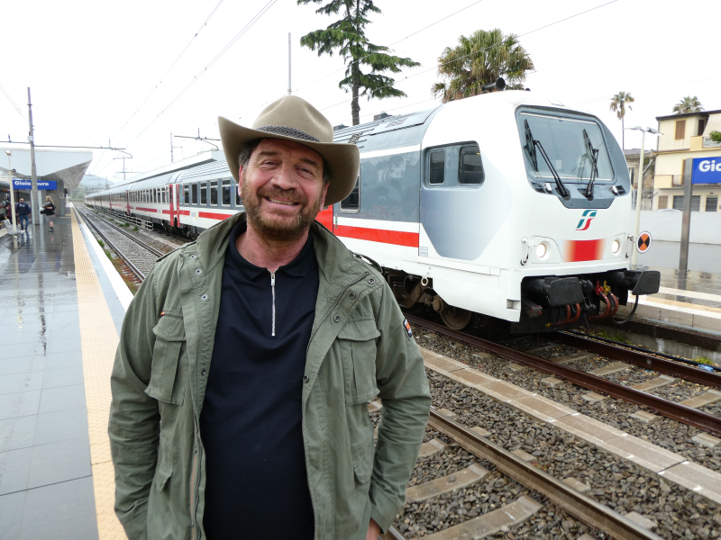 Kalandozások vasúttal a világ körül borítókép