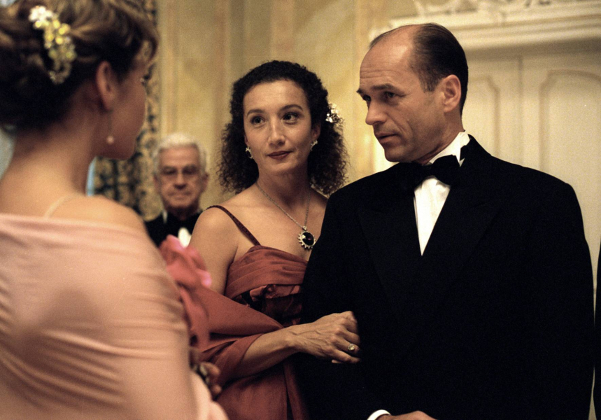 Koronát Izabellnek borítókép