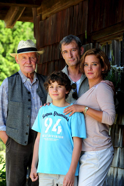 Nyár a hegyekben borítókép