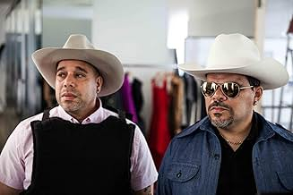 Puerto Ricó-i zsaruk Párizsban borítókép