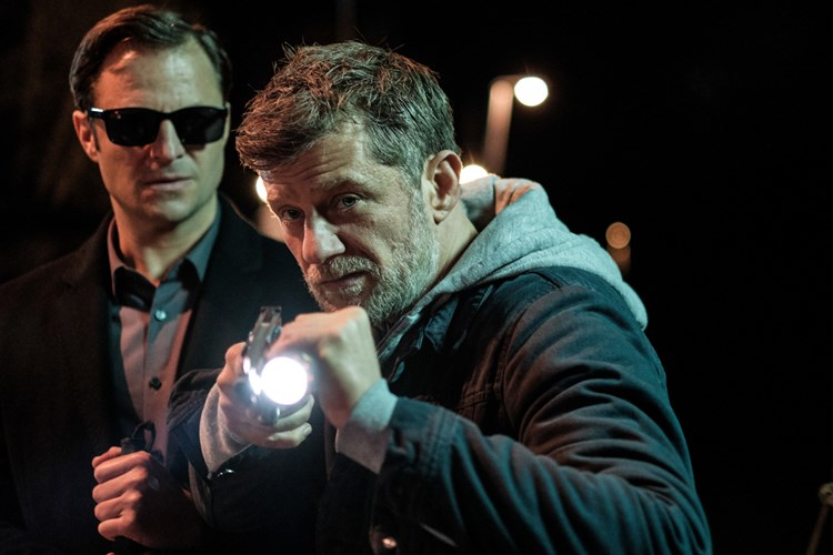 Vak igazság - Rokoni szálak borítókép